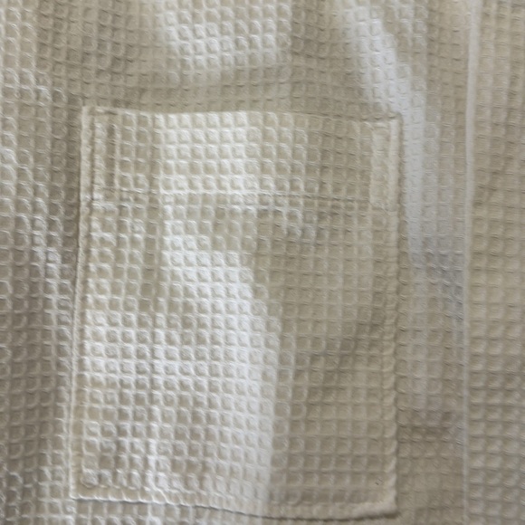 Frette Fager’s Island Luxury Spa  Logo Ivory Waffle Texture Robe - Picture 12 of 14